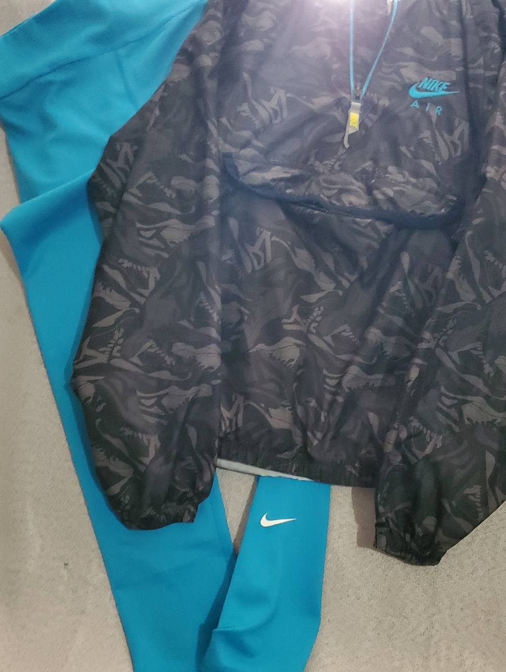 Nike Black & Teal Kids Windbreaker And Leggings - Picture 1 of 5